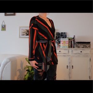 Green Orange & Black blouse s:6 prettylittlething